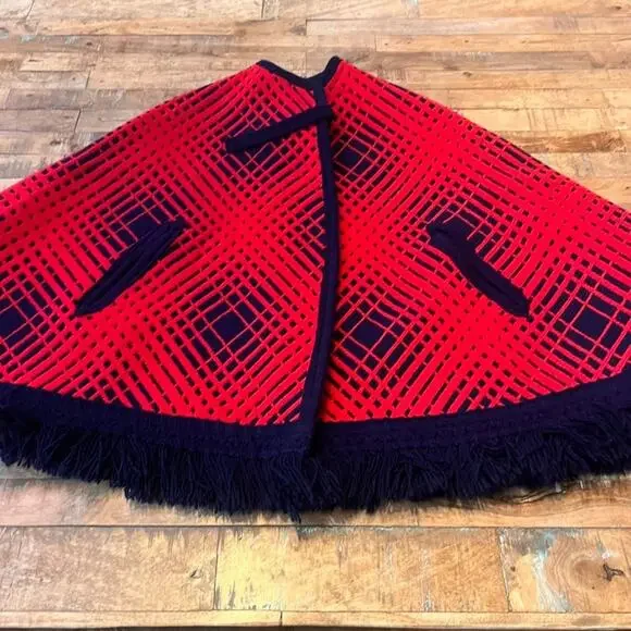 Poncho Cloak 26 x 59 in Knit Red and Blue Geometric Pattern Fringed Wool Blend - Picture 4 of 8